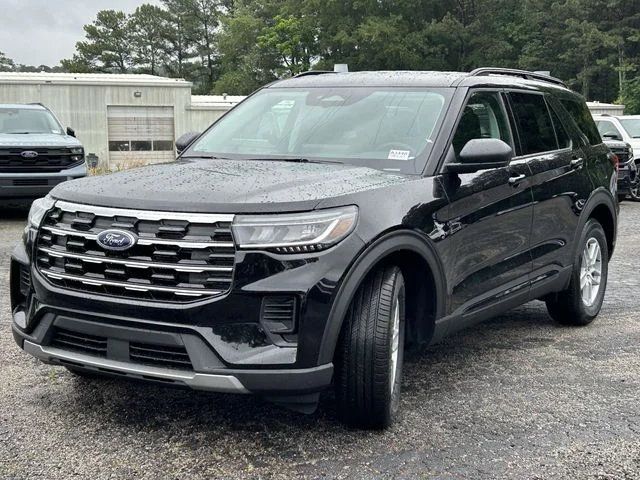 New 2026 Black Ford Active image 5