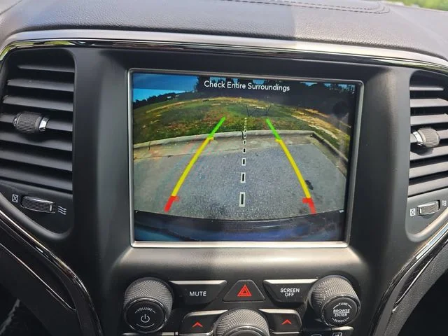 Used 2018 Silver Jeep Overland image 23