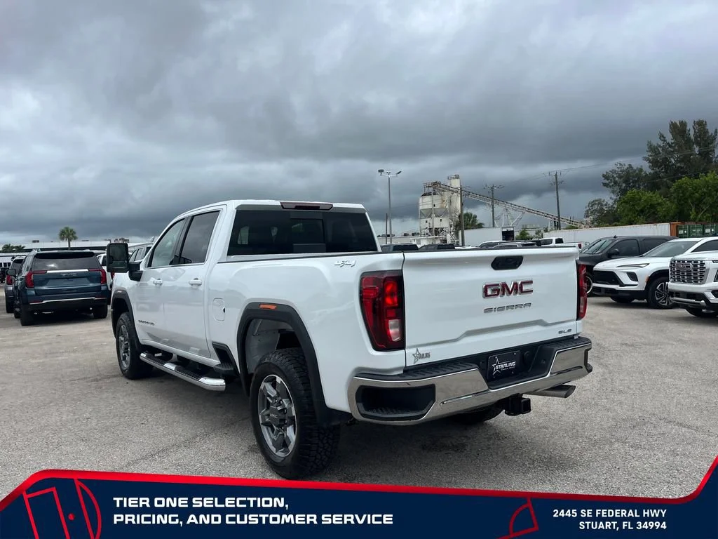 New 2026 Summit White GMC SLE image 5