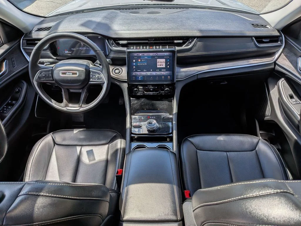 Used 2023 Silver Jeep Limited image 24