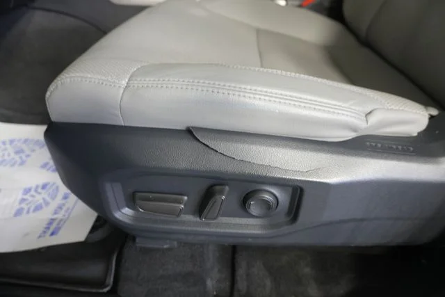 Certified Used 2025 Ice Toyota SR5 image 21