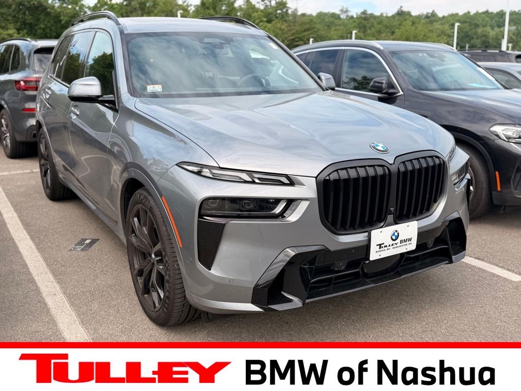 Used 2026 Skyscraper Grey Metallic BMW xDrive40i image 1
