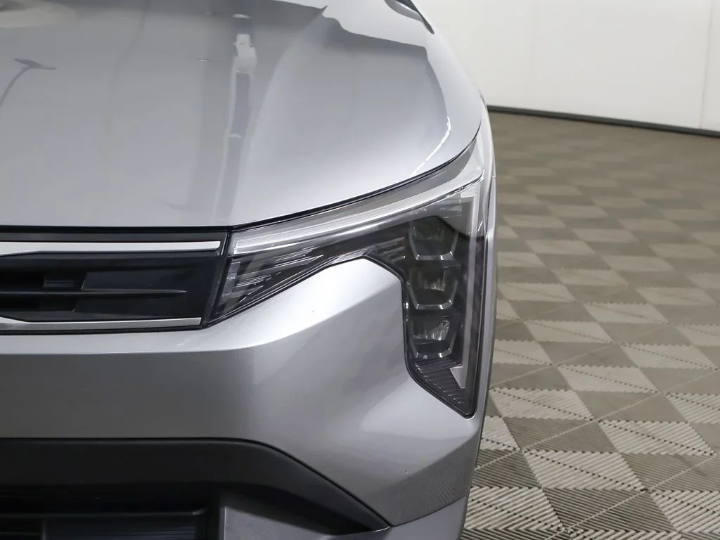 Used 2025 Gray Kia LXS image 13