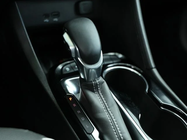 Used 2025 Ebony Twilight Metallic Buick Avenir image 39