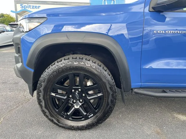 Used 2025 Blue Metallic Chevrolet Trail Boss image 20