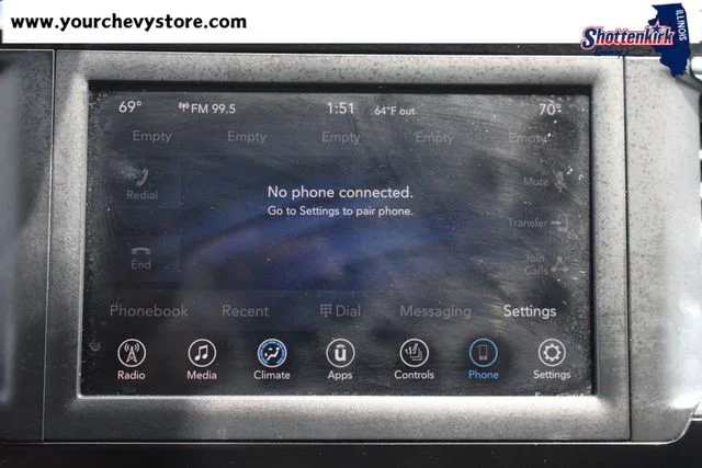 Used 2019 Black Chrysler Touring L image 27