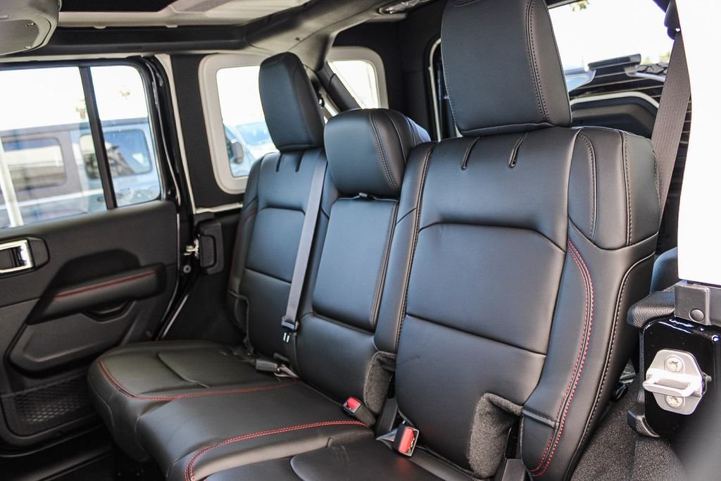 New 2026 Black Clearcoat Jeep Rubicon X image 19