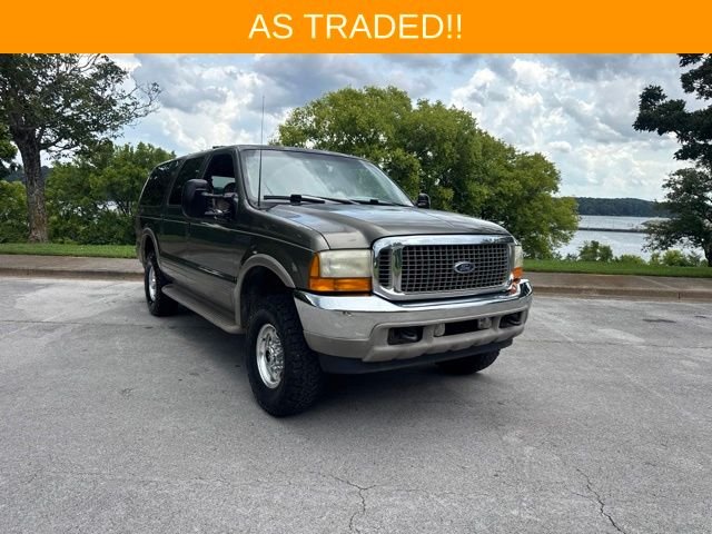Used 2001 Green Ford Limited image 1