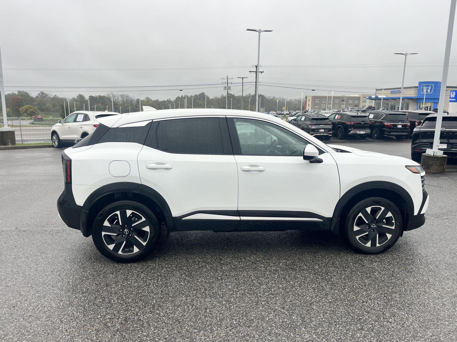 Used 2025 Fresh Powder Nissan SV image 8