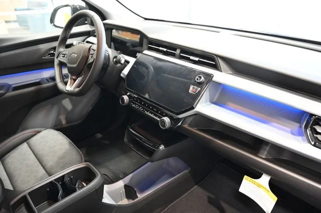 2027 Chevrolet Bolt RS - Photo 14