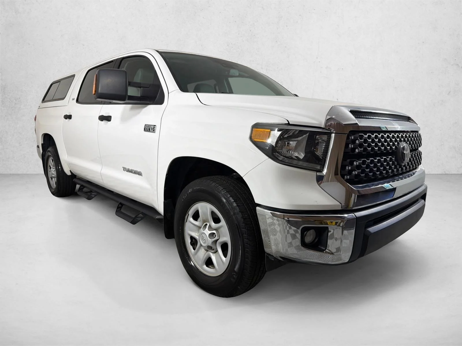Used 2021 Super White Toyota SR5 image 1