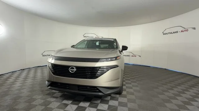 New 2026 Champagne Silver Metallic Nissan SL image 3