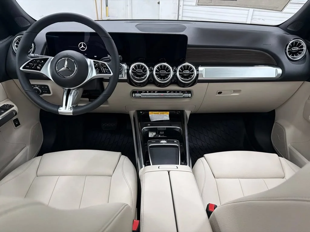 New 2026 Black Mercedes-Benz GLB 250 image 21