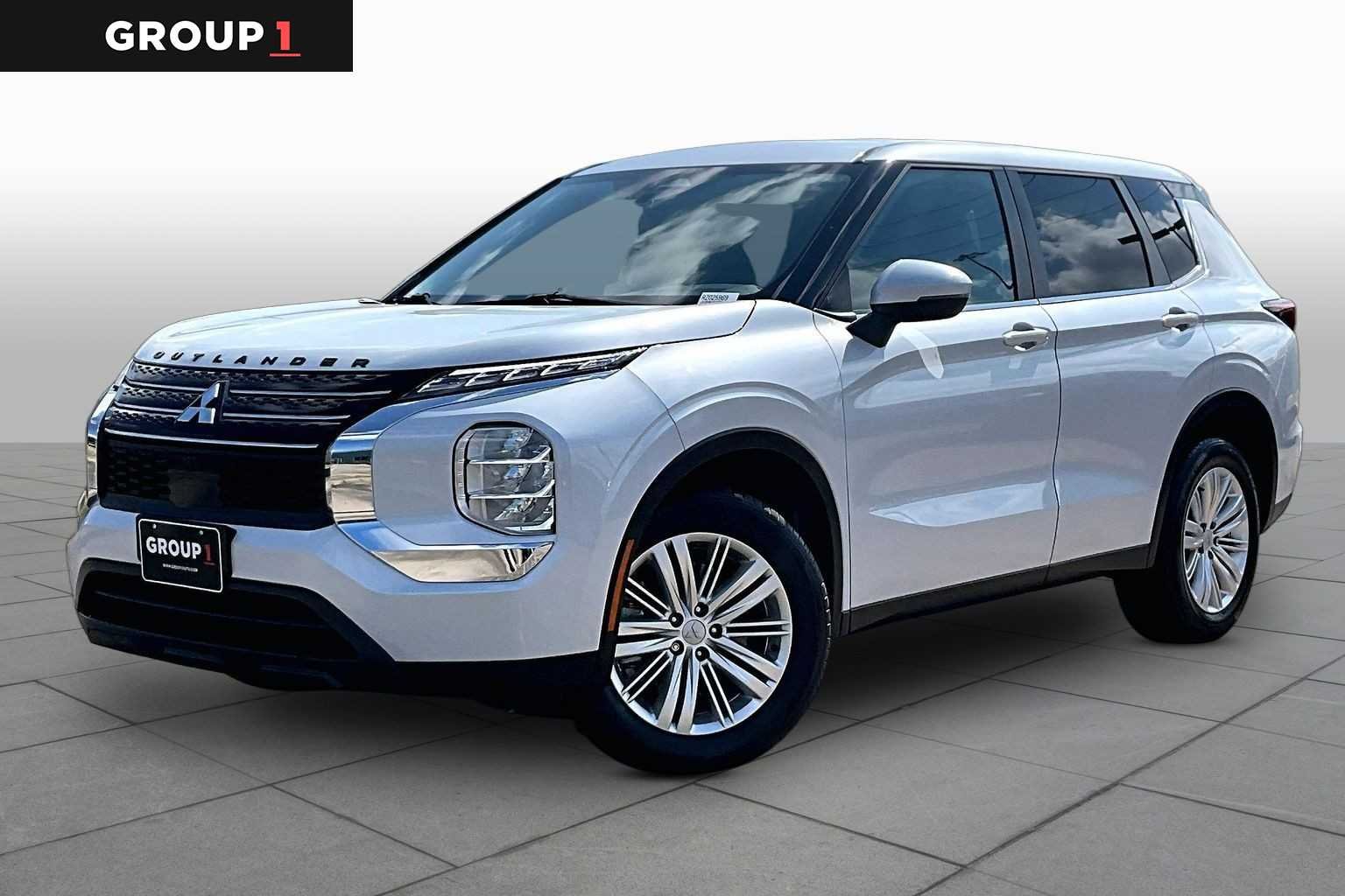 2024 Mitsubishi Outlander ES