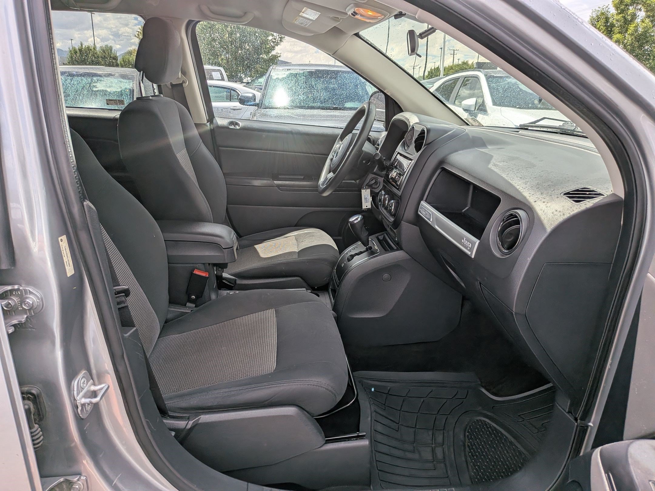 Used 2014 Billet Silver Clearcoat Metallic Jeep Sport image 28
