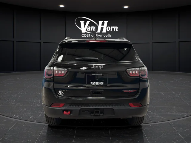 Used 2023 Diamond Black Jeep Trailhawk image 6