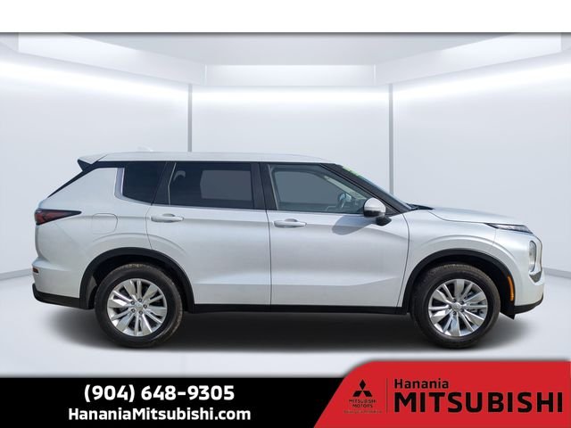 Pre-Owned 2025 Mitsubishi Outlander ES 4D Sport Utility in