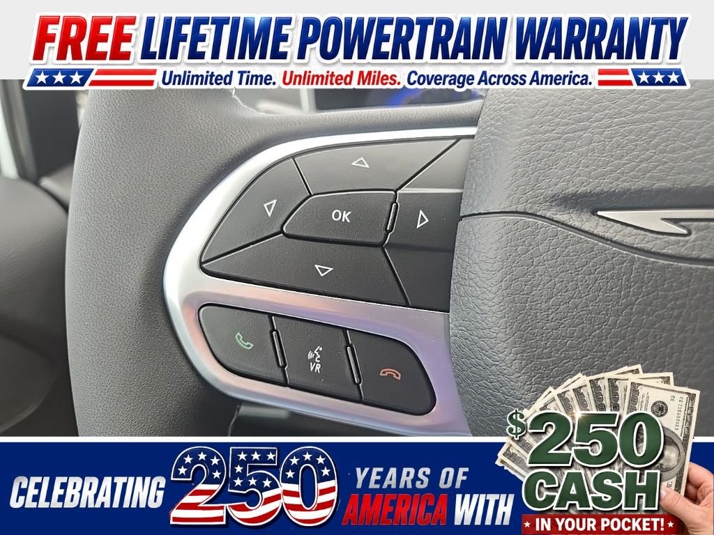 New 2027 Bright White Clear-Coat Exterior Paint Chrysler Select image 42