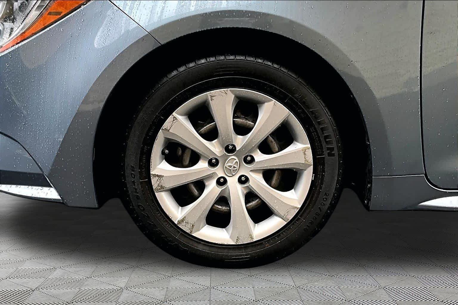 Used 2022 Celestite Toyota LE image 11