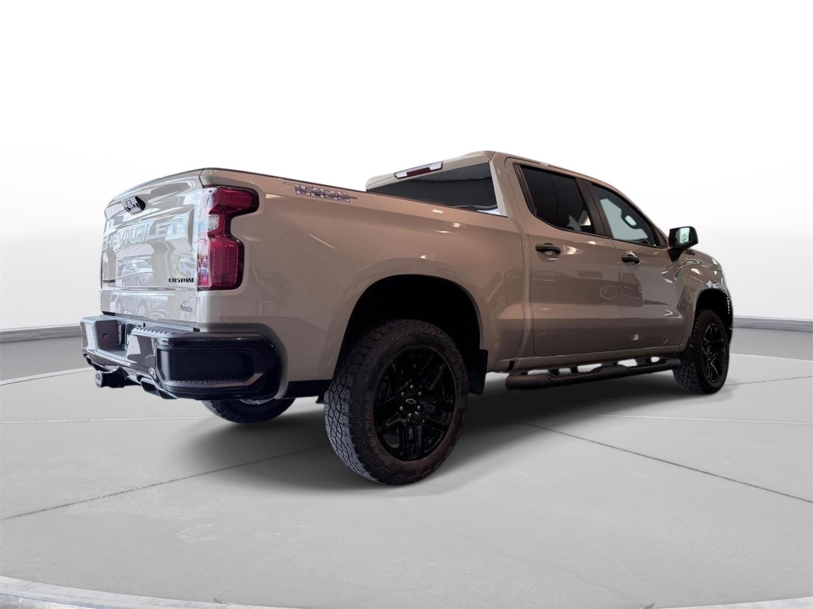 Used 2023 Sand Dune Metallic Chevrolet Custom Trail Boss image 12