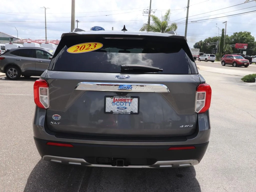 Certified Used 2023 Gray Ford XLT image 10