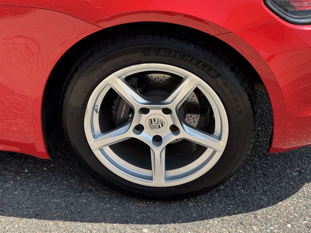 Used 2018 Red Porsche Base image 13