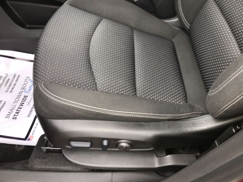 Used 2023 Red GMC SLE image 12