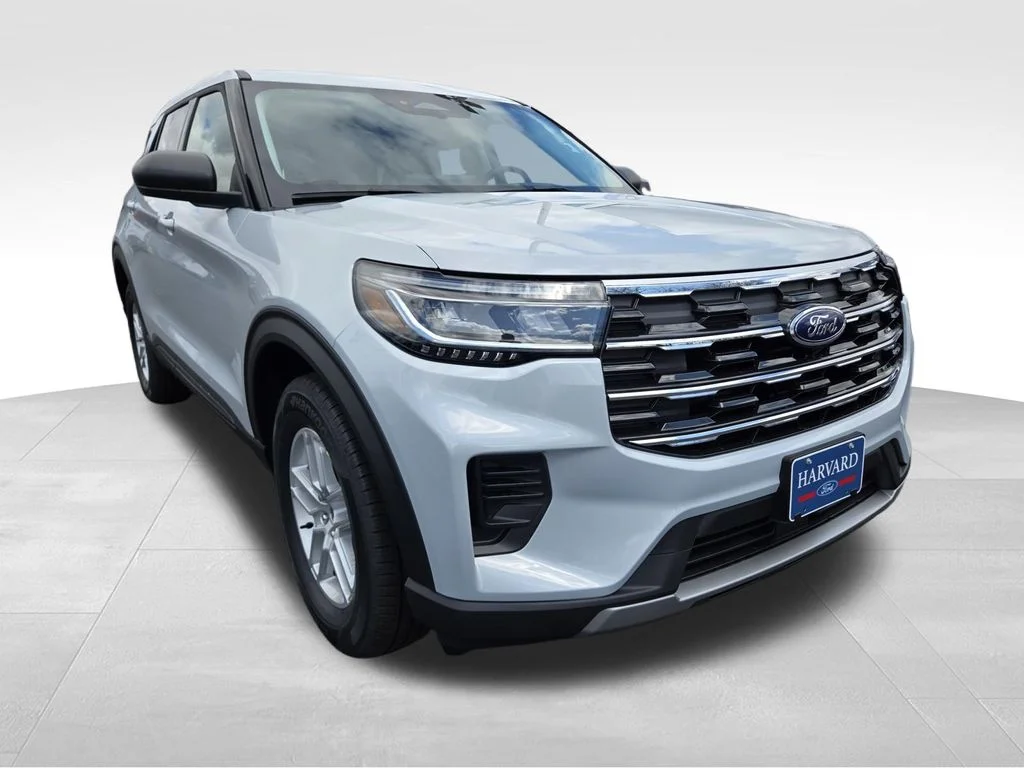 Used 2026 Space White Metallic Ford Active image 1