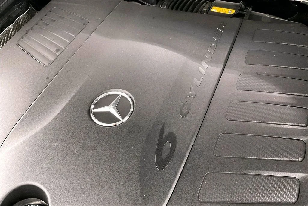 New 2026 MANUFAKTUR Silicon Grey Mercedes-Benz GLE 450 image 31