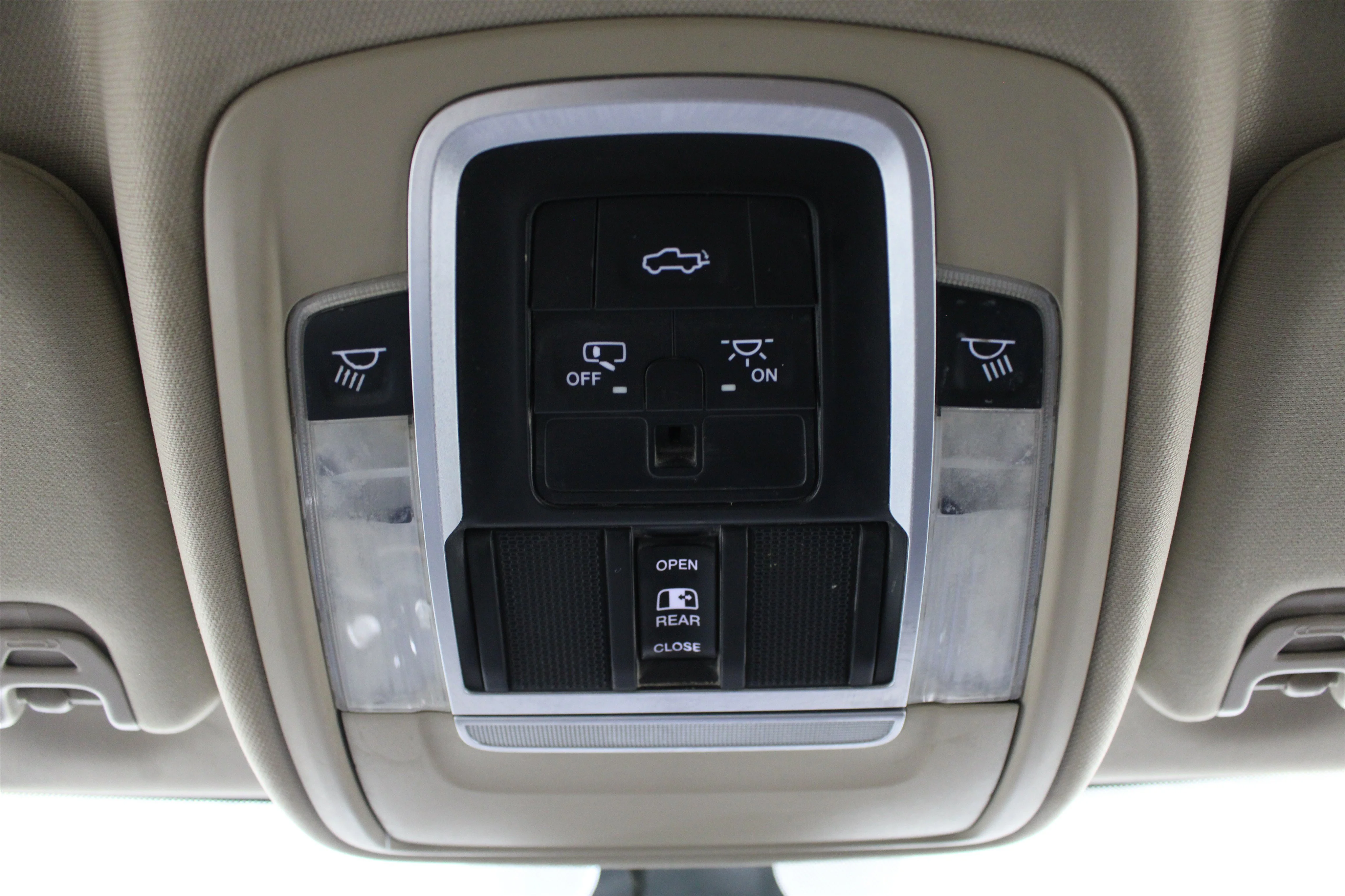 2019 RAM Ram 2500 Pickup Laramie - Photo 18