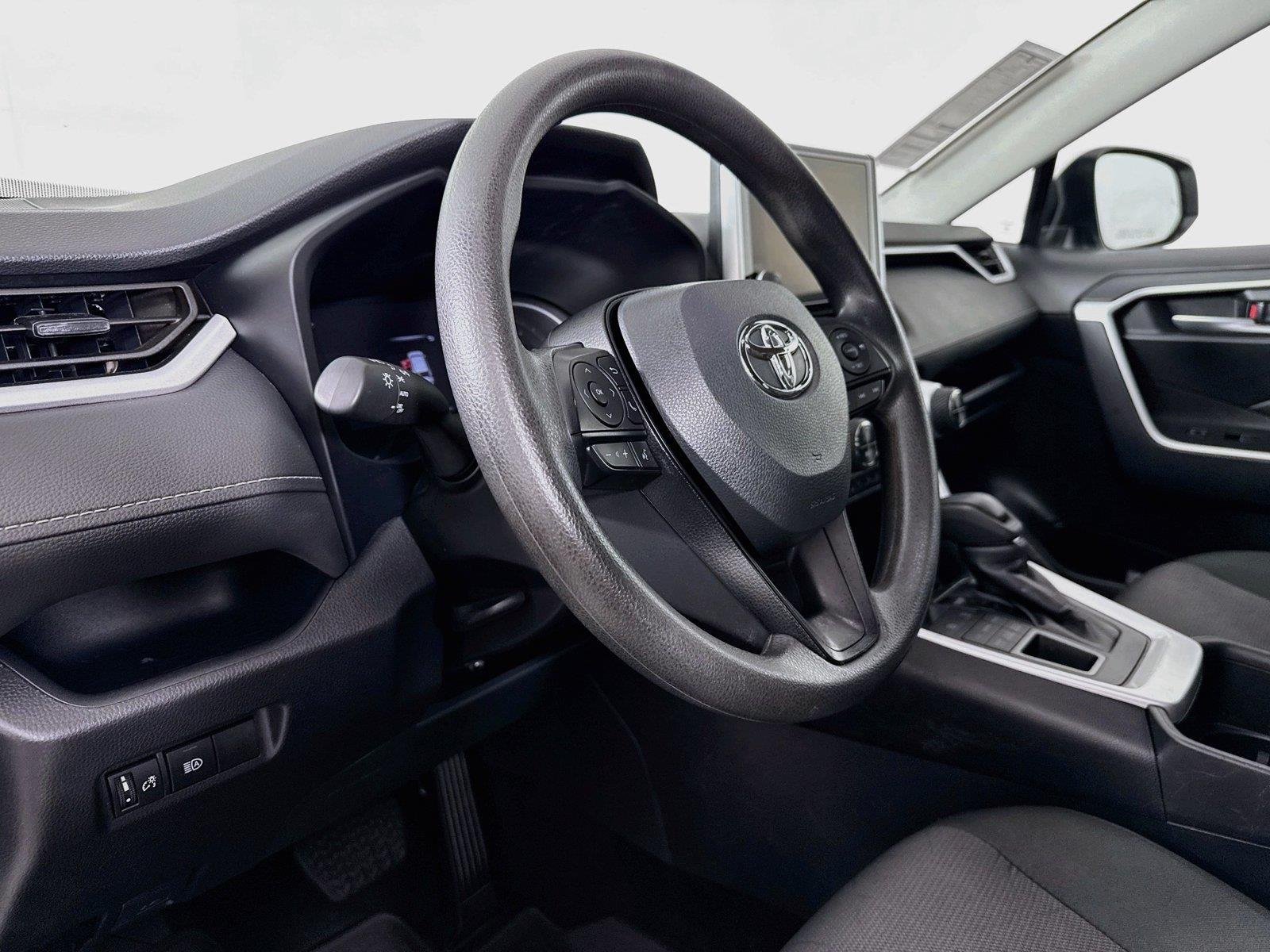 Certified Used 2025 Ice Cap Toyota XLE image 4