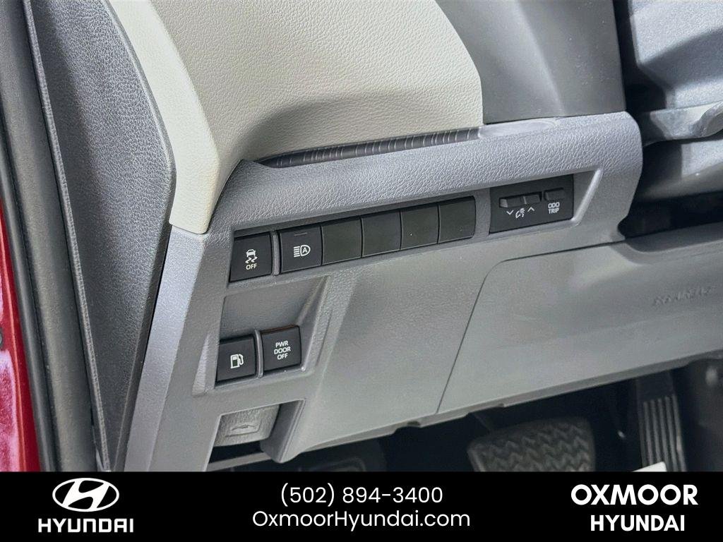 Used 2022 Ruby Flare Pearl Toyota XLE image 10