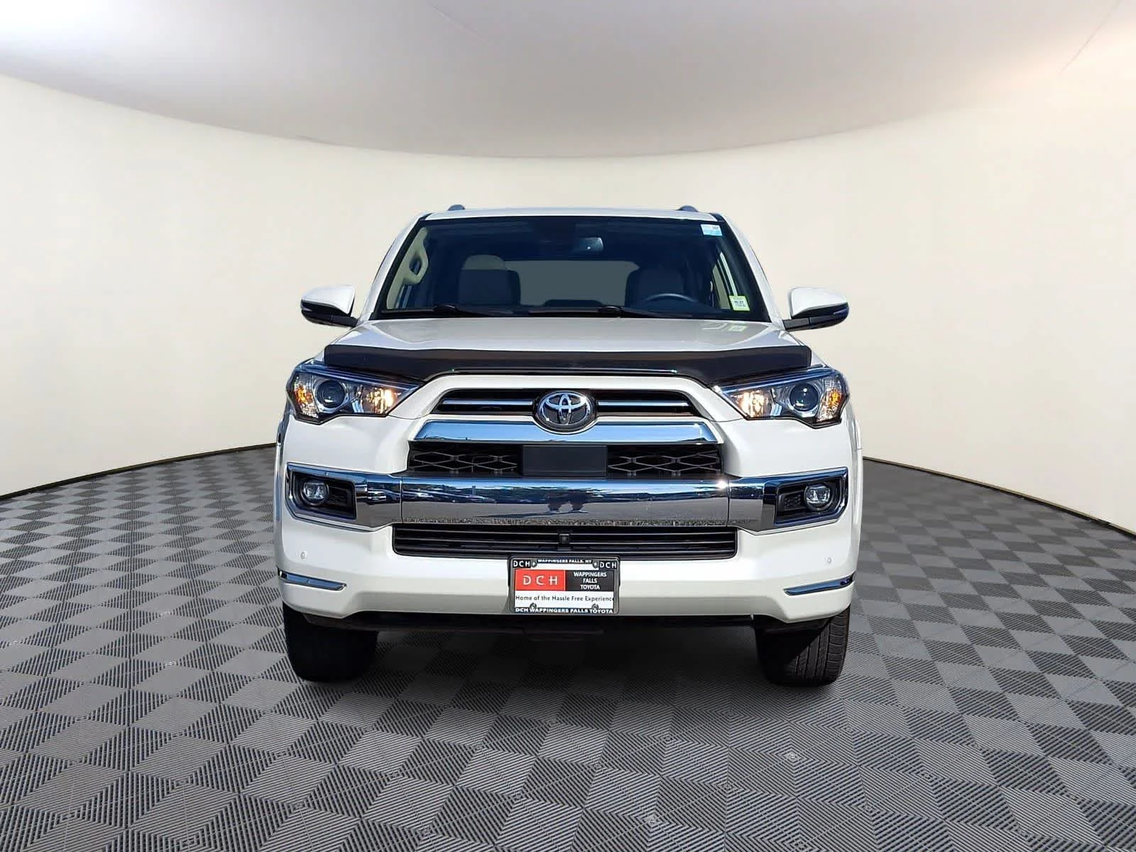 Certified Used 2023 Blizzard Pearl Toyota Limited image 3