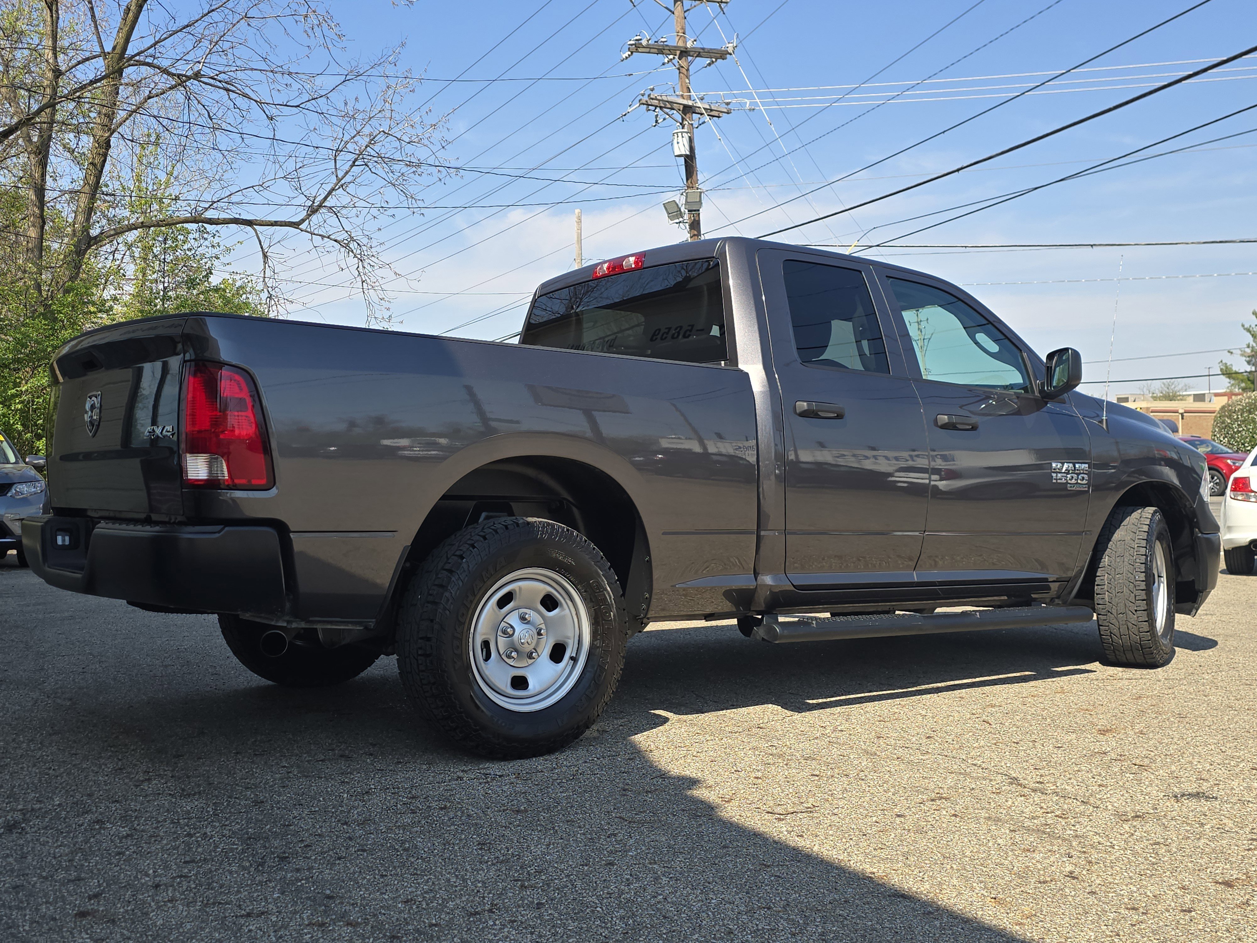 Used 2024 Granite Crystal Metallic Clearcoat Ram Tradesman image 7