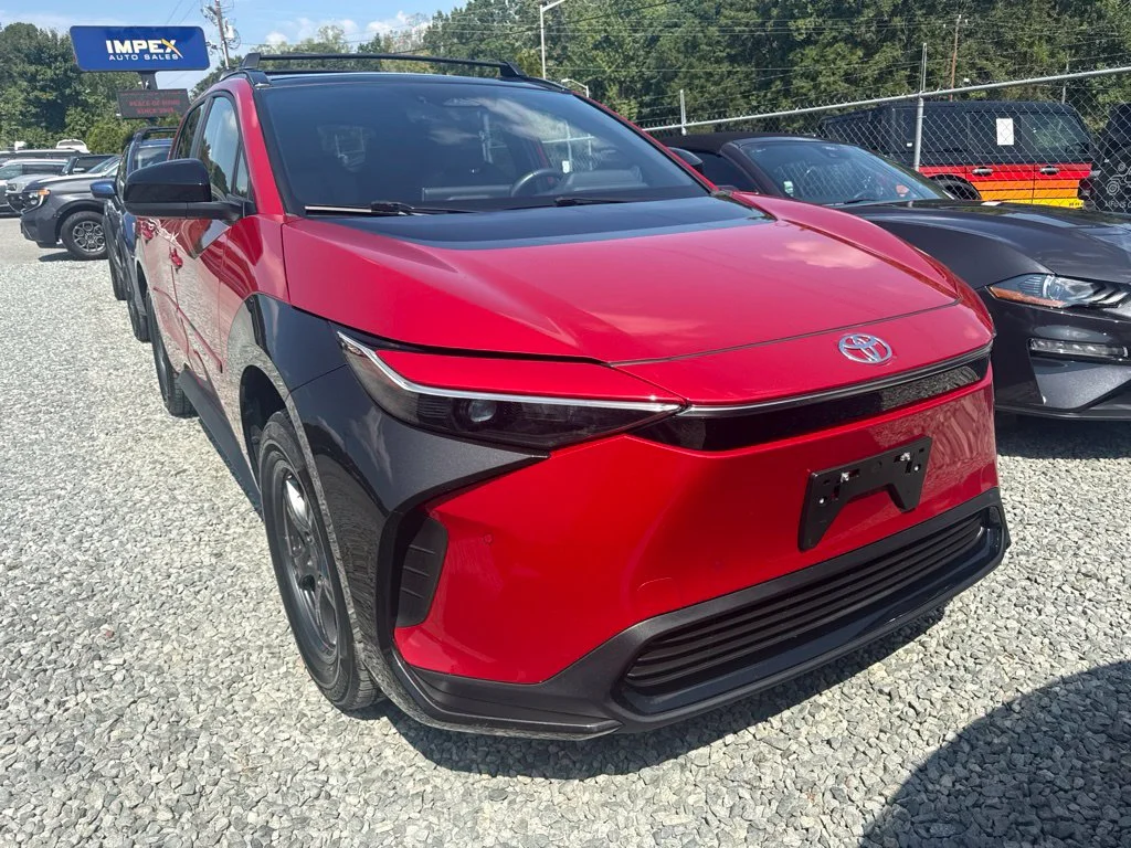 Used 2024 Red Toyota XLE image 2