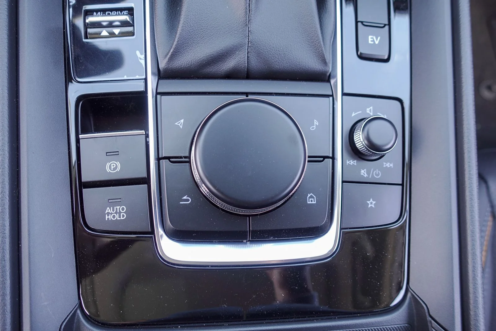 New 2026 Jet Black Mica Mazda Premium Plus image 24
