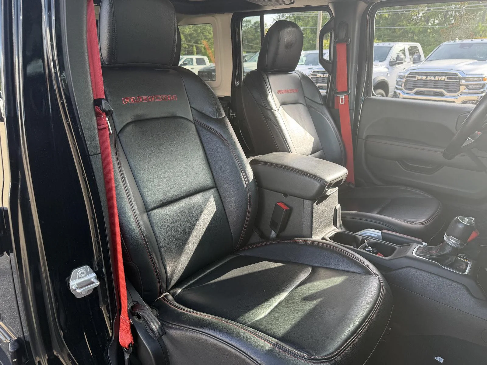 Used 2020 Black Clearcoat Jeep Recon image 19