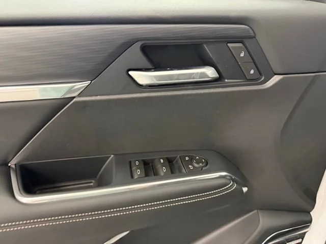 New 2026 Summit White GMC Elevation image 13