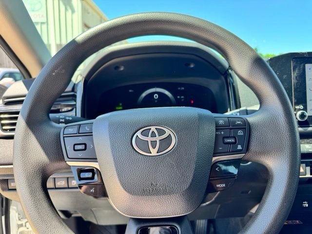 Used 2025 White Toyota LE image 14