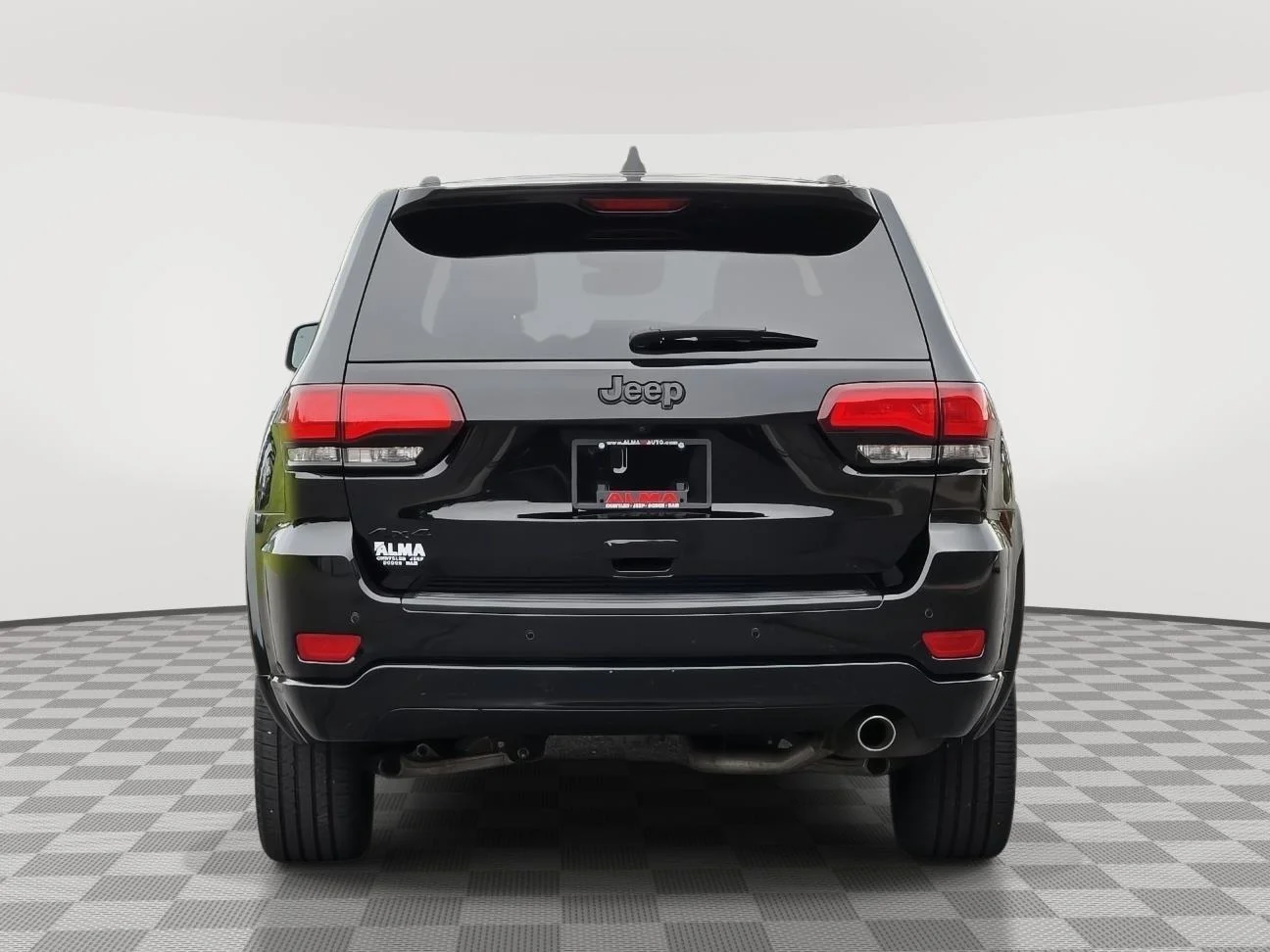 Certified Used 2019 Diamond Black Crystal Pearlcoat Jeep Altitude image 7