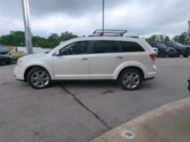 Used 2013 White Dodge Crew image 29