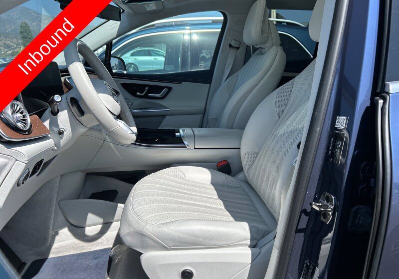 Used 2023 Blue Mercedes-Benz 500 SUV image 2
