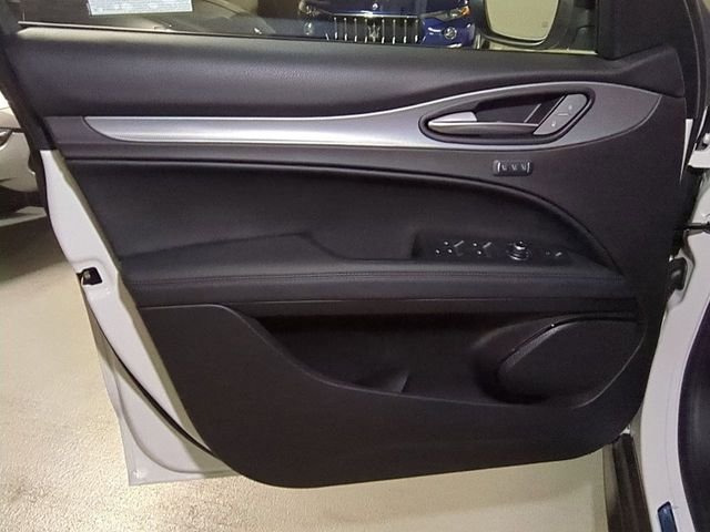 2025 Alfa Romeo Stelvio Base - Photo 10