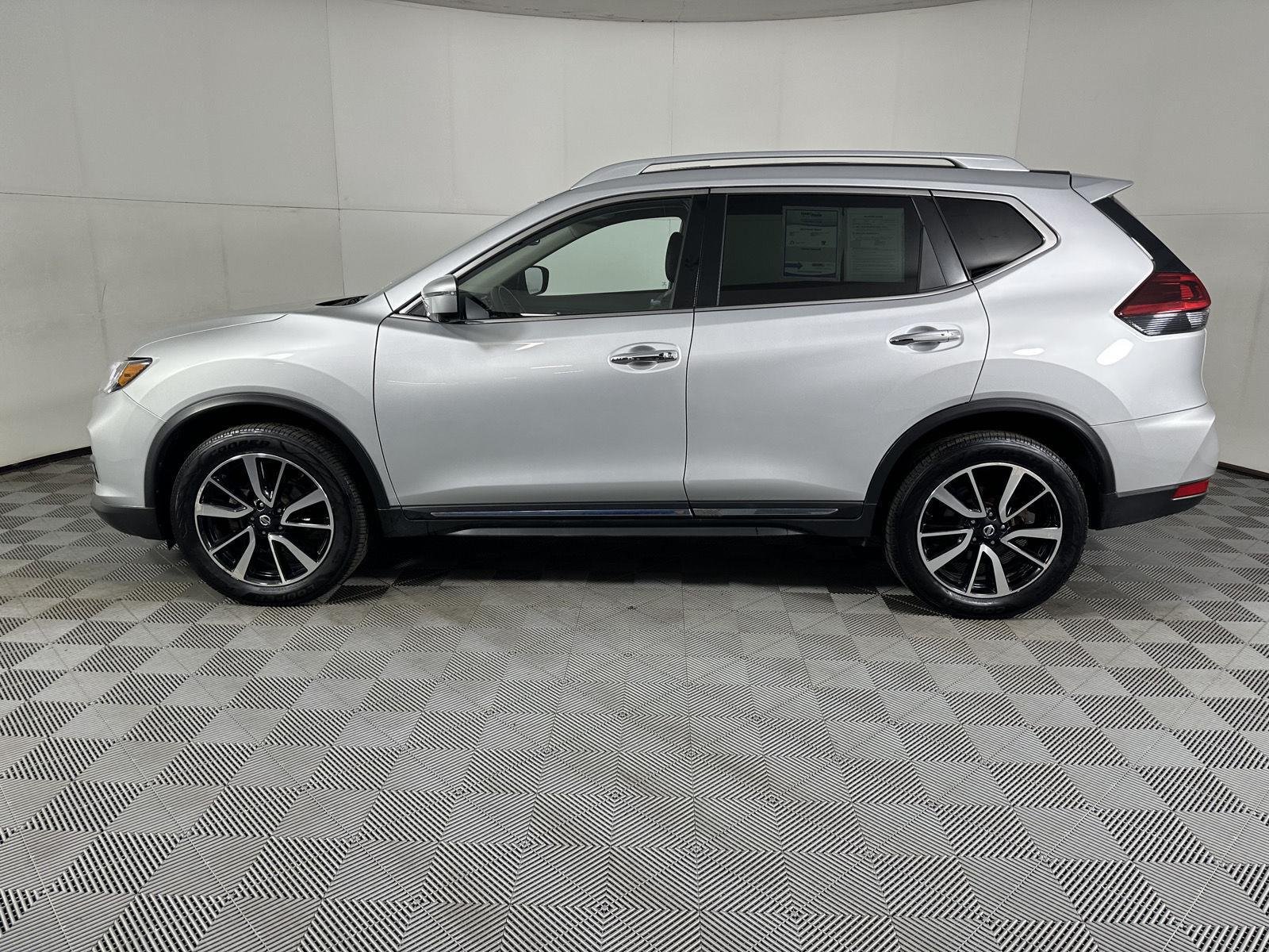 Used 2019 Gy Nissan  image 19