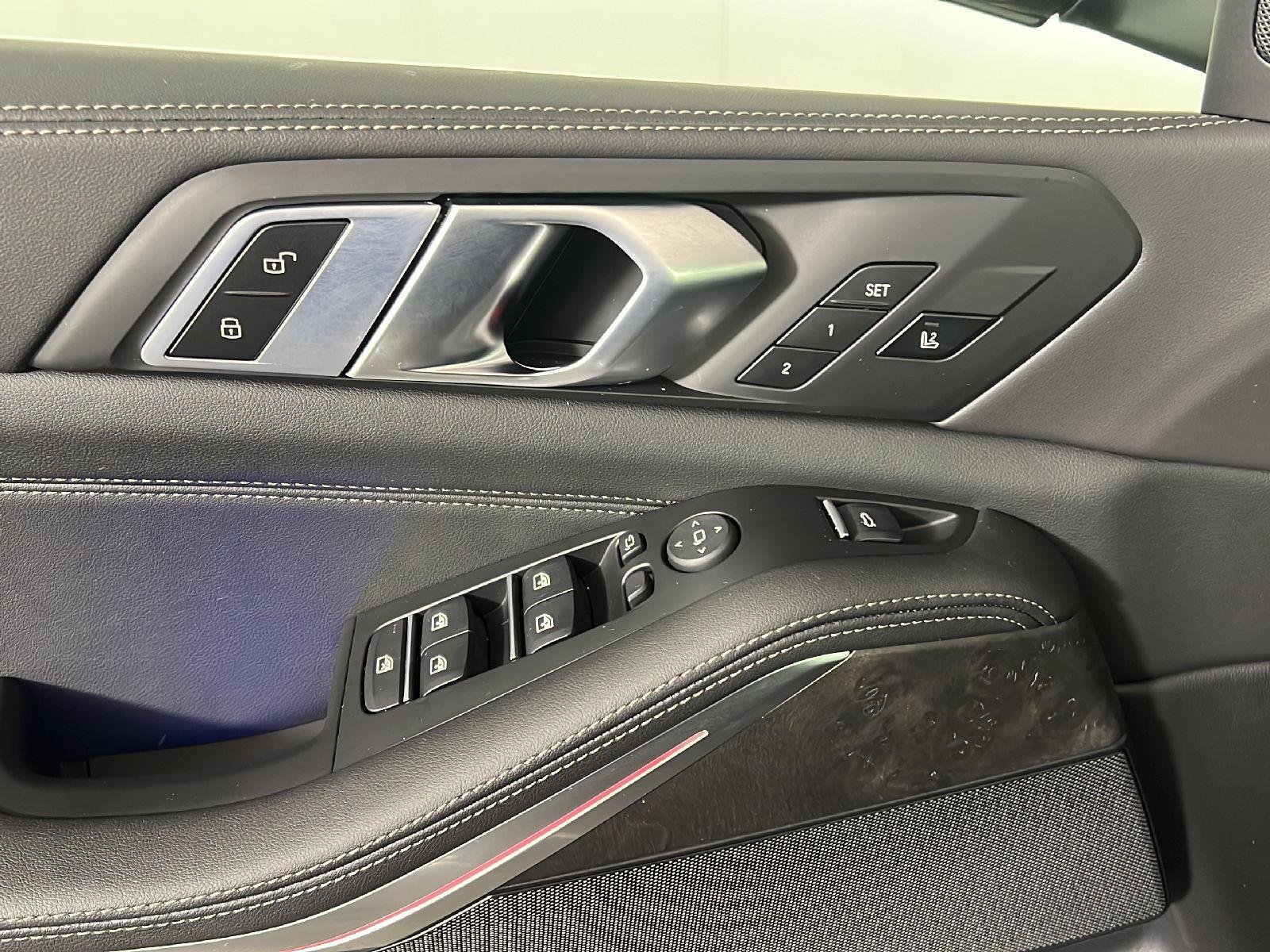 New 2026 Black Sapphire Metallic BMW xDrive50e image 11