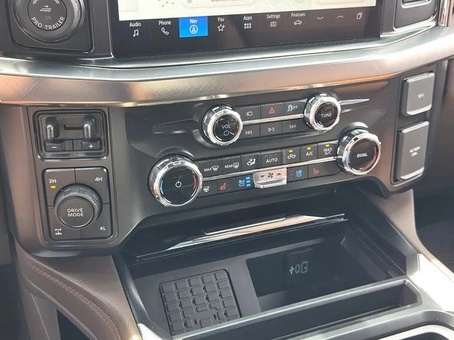 New 2026 Star White Metallic Tri-Coat Ford King Ranch image 24