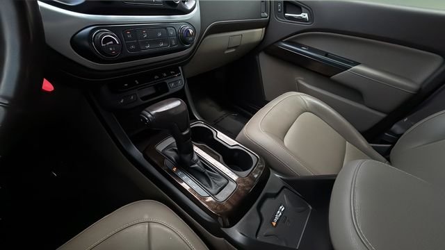 Used 2020 Silver GMC SLT image 14