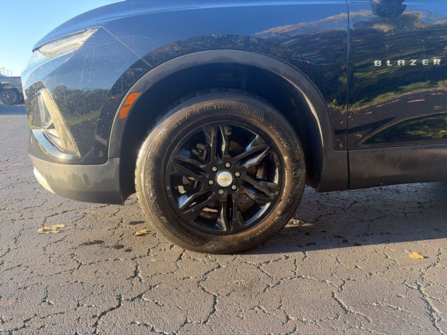 Used 2020 Black Chevrolet LT image 5