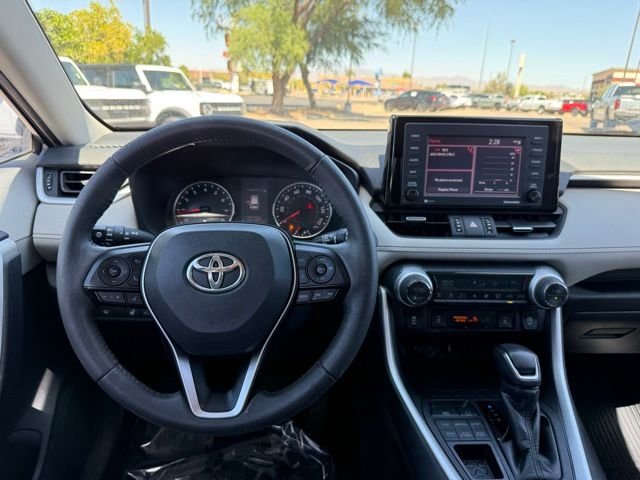 2021 Toyota RAV4 XLE Premium - Photo 16