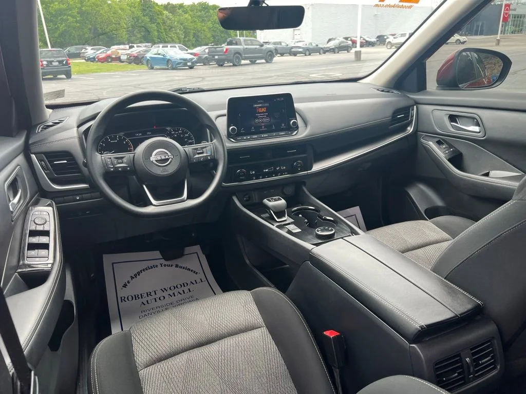 Used 2024 Scarlet Ember Nissan SV image 14
